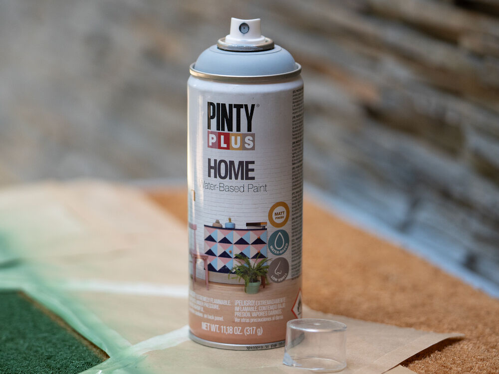 PintyPlus HOME: Dekoracyjna Farba w Sprayu - Idealne Narzędzie do Kreatywnych Projektów